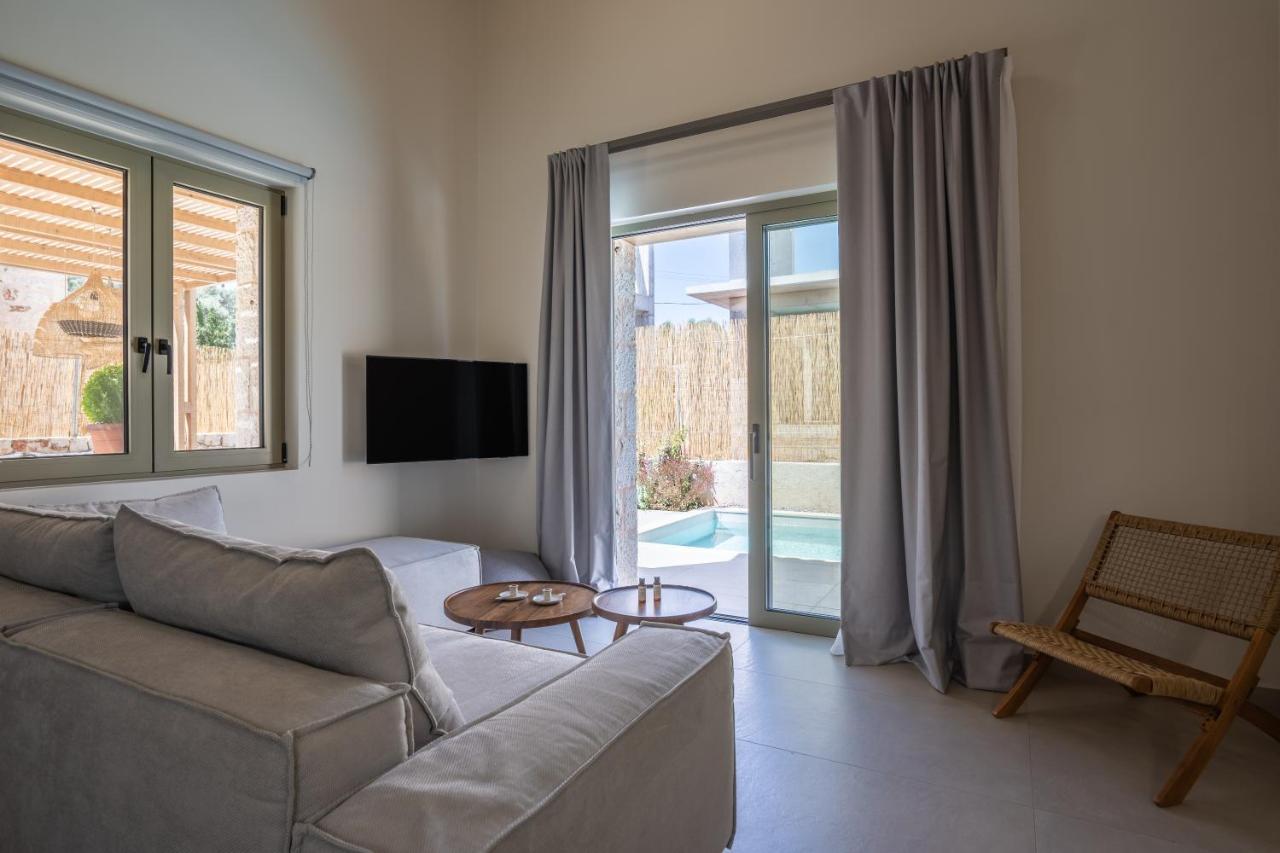 Papadria Villas - Modern Luxury Villas Near Kathisma Beach Tsoukaládhes Extérieur photo