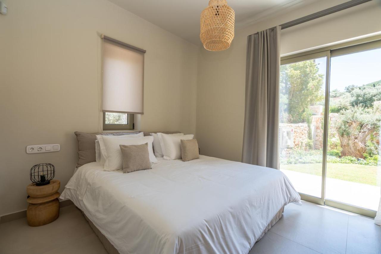 Papadria Villas - Modern Luxury Villas Near Kathisma Beach Tsoukaládhes Extérieur photo